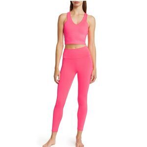 ALO Yoga Bra & High-Waist Airbrush/AirliftLegging Workout/Athleisure/Athletic Se